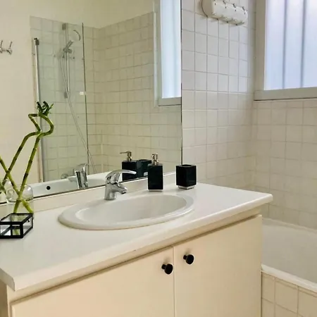 35 Quadratmeter Grosses Neben Dem Place Vendome By Interhome Apartment *